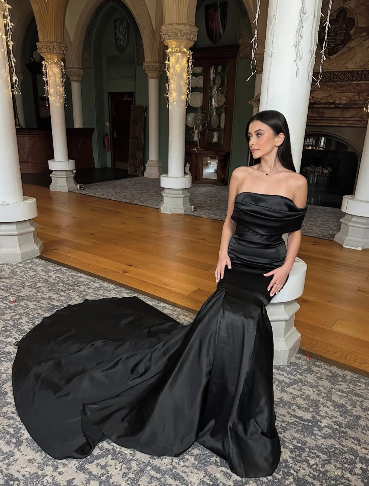 Black Fitted Gown - TALL Amanei Black Fitted Gown - TALL Amanei