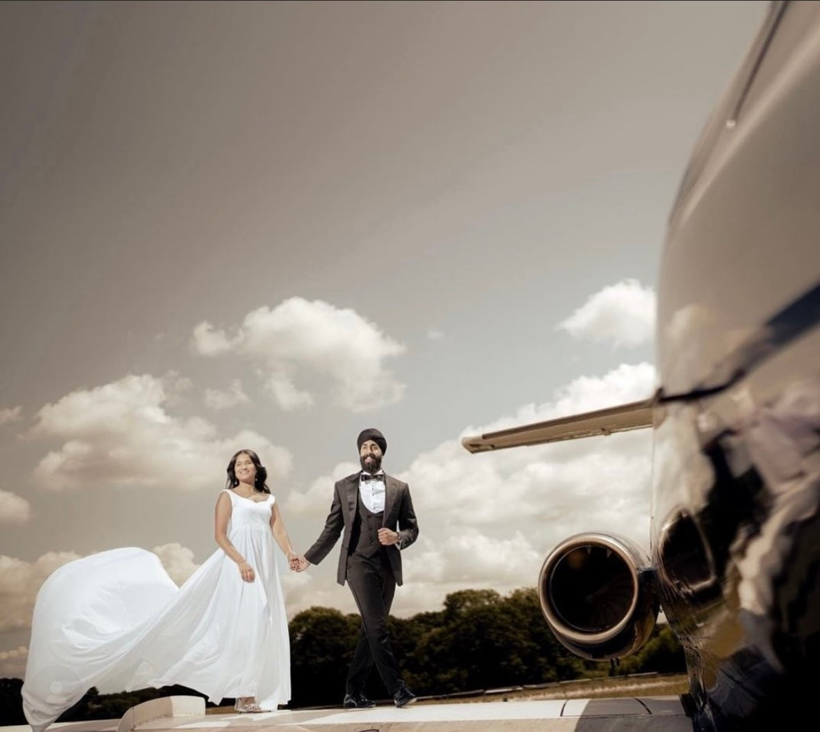 White Flying Dress with Detachable Shoulder Drapes - Medium Trail