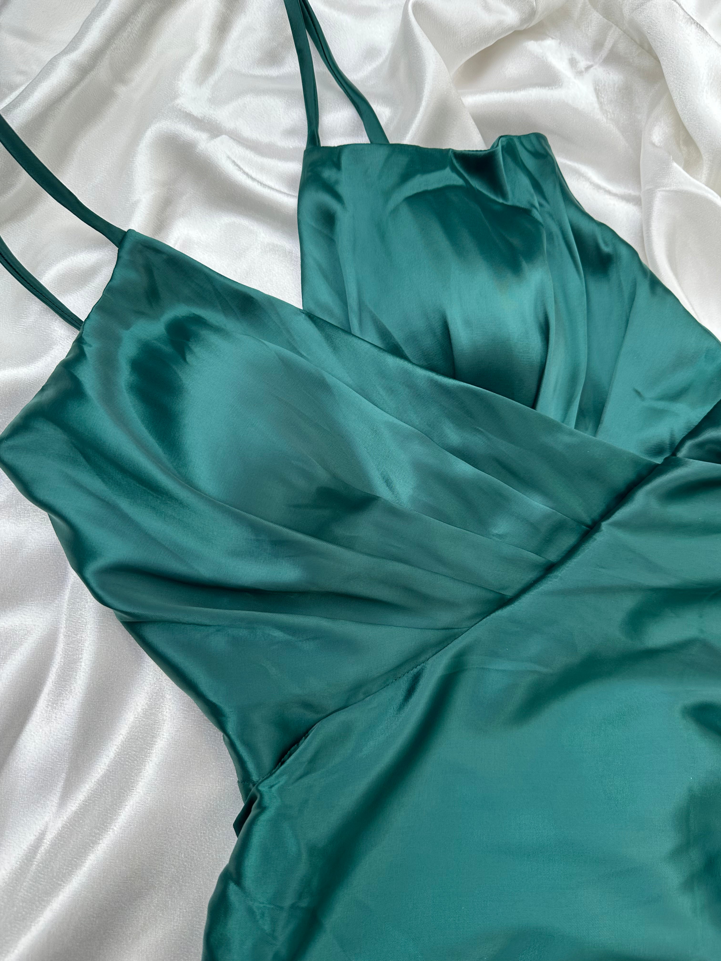 Emerald Green Satin Dress – Amanei