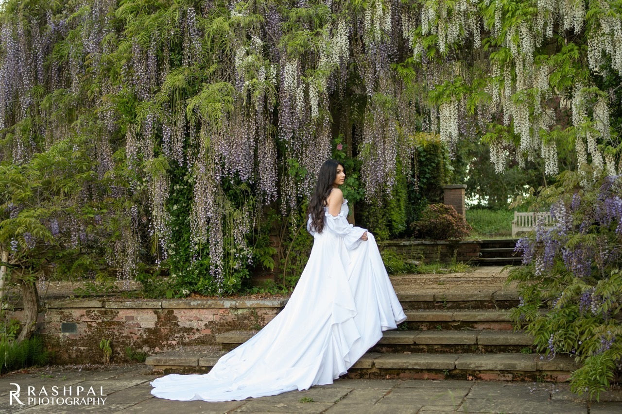 White Puff Sleeve Flying Dress - Medium Trail