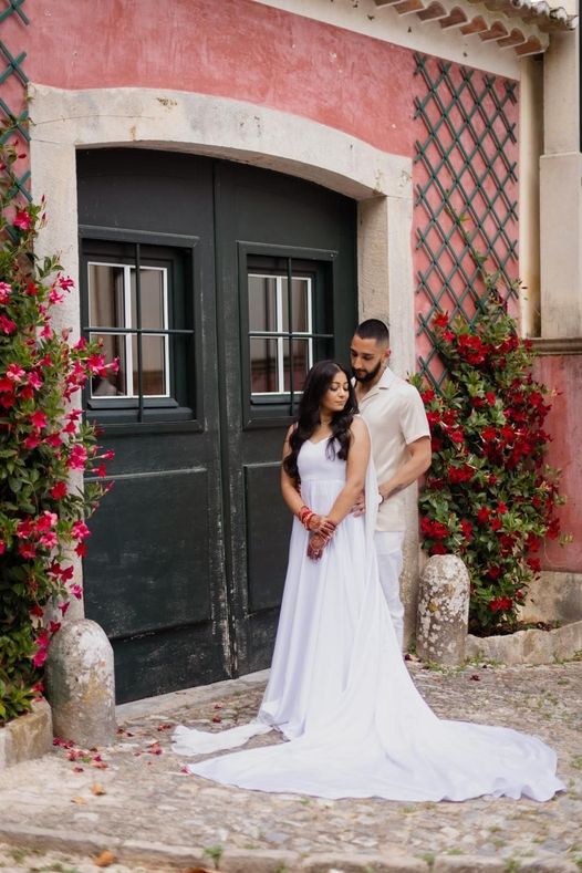 White Flying Dress with Detachable Shoulder Drapes - Medium Trail